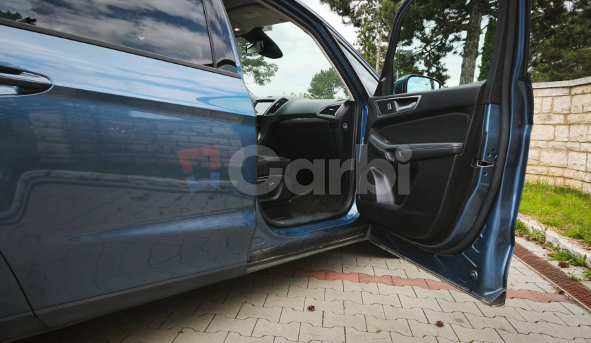 Ford Galaxy Business Edition
