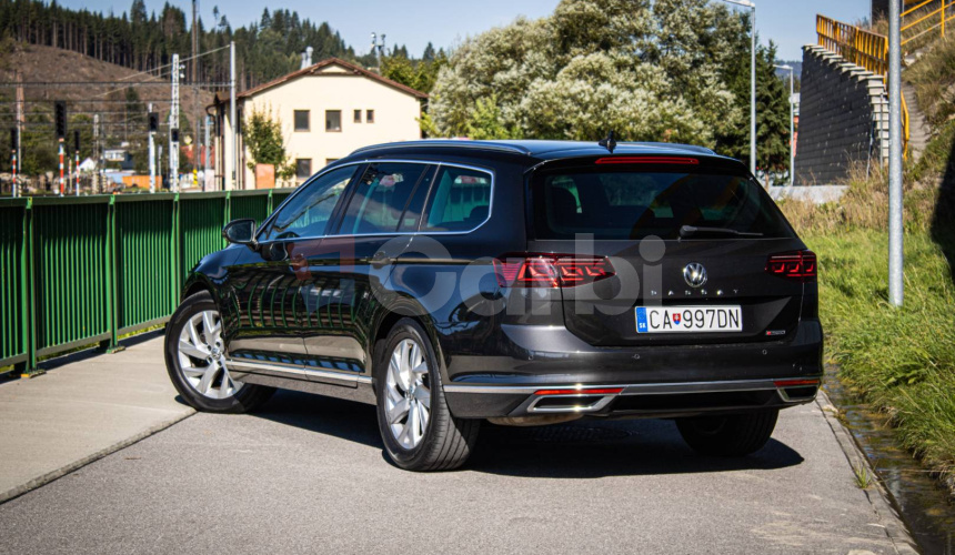 Volkswagen Passat Variant 2.0 TDI DSG 4Motion, Matrix, Masáž, 360 kamera, ACC, DCC, ťažné