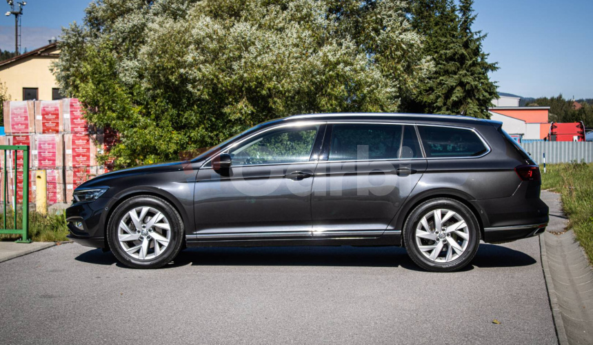 Volkswagen Passat Variant 2.0 TDI DSG 4Motion, Matrix, Masáž, 360 kamera, ACC, DCC, ťažné
