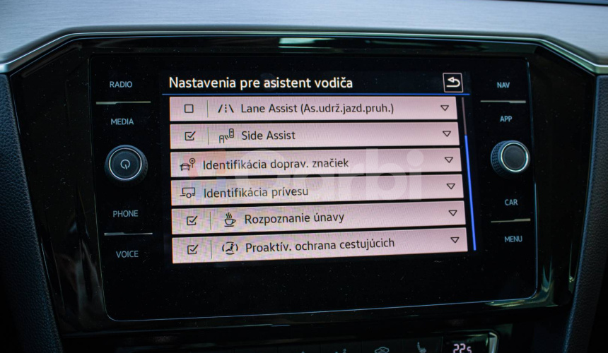 Volkswagen Passat Variant 2.0 TDI DSG 4Motion, Matrix, Masáž, 360 kamera, ACC, DCC, ťažné