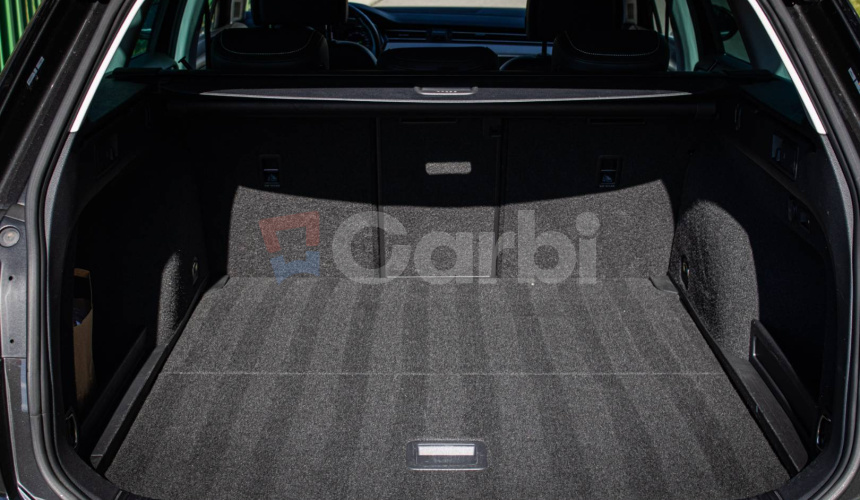 Volkswagen Passat Variant 2.0 TDI DSG 4Motion, Matrix, Masáž, 360 kamera, ACC, DCC, ťažné