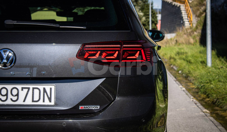 Volkswagen Passat Variant 2.0 TDI DSG 4Motion, Matrix, Masáž, 360 kamera, ACC, DCC, ťažné