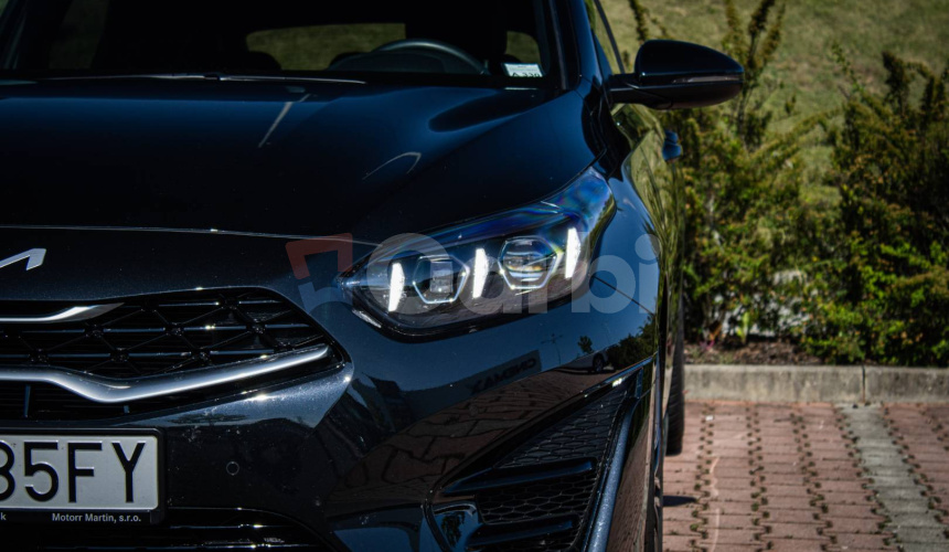 Kia ProCeed 1.5 T-GDi 7DCT GT-Line Premium, JBL, Kamera, Navi, 1.majiteľ, nelakované