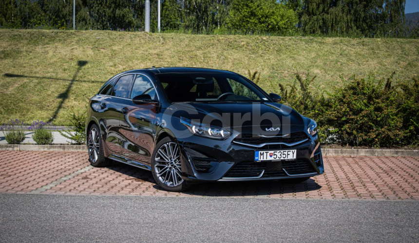 Kia ProCeed 1.5 T-GDi 7DCT GT-Line Premium, JBL, Kamera, Navi, 1.majiteľ, nelakované