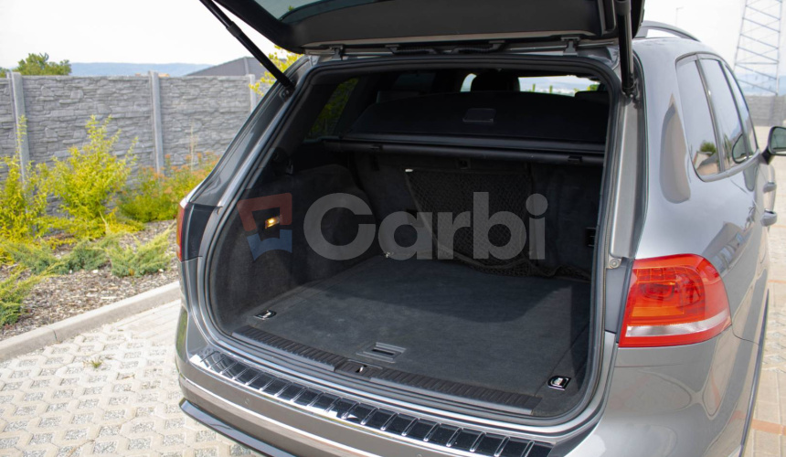 Volkswagen Touareg II 3.0 V6 TDI RLine 4MOTION