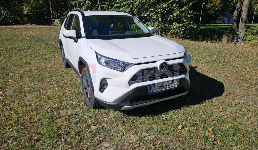 Toyota RAV4 2.0 benzin, 1.majitel,SR