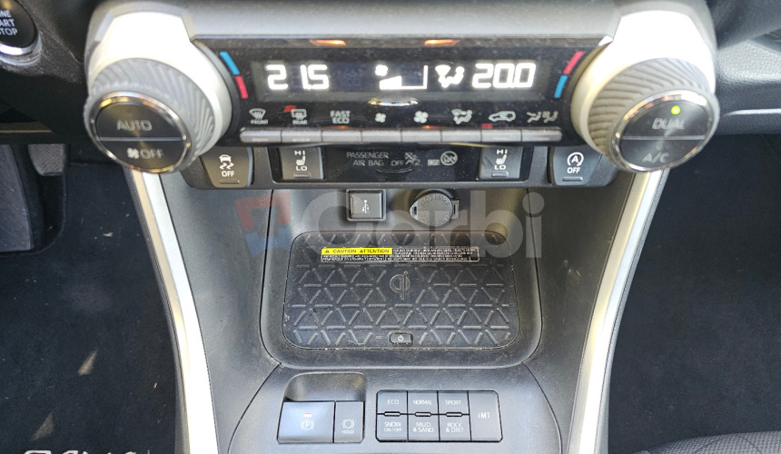Toyota RAV4 2.0 benzin, 1.majitel,SR