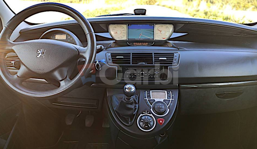 Peugeot 807 2.0 HDI STYLE