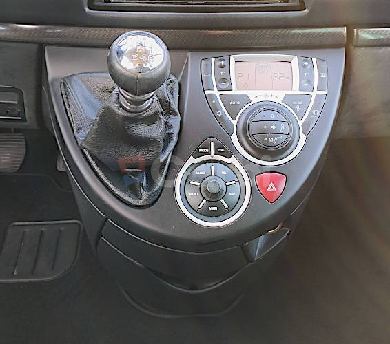 Peugeot 807 2.0 HDI STYLE