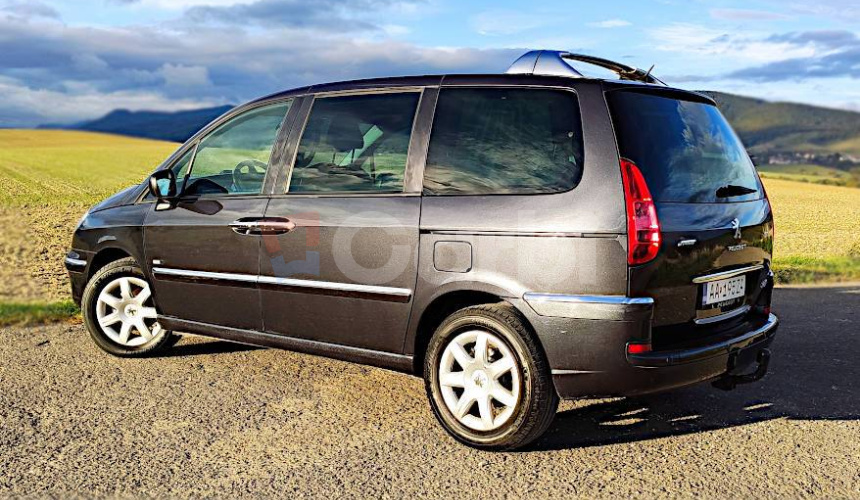Peugeot 807 2.0 HDI STYLE