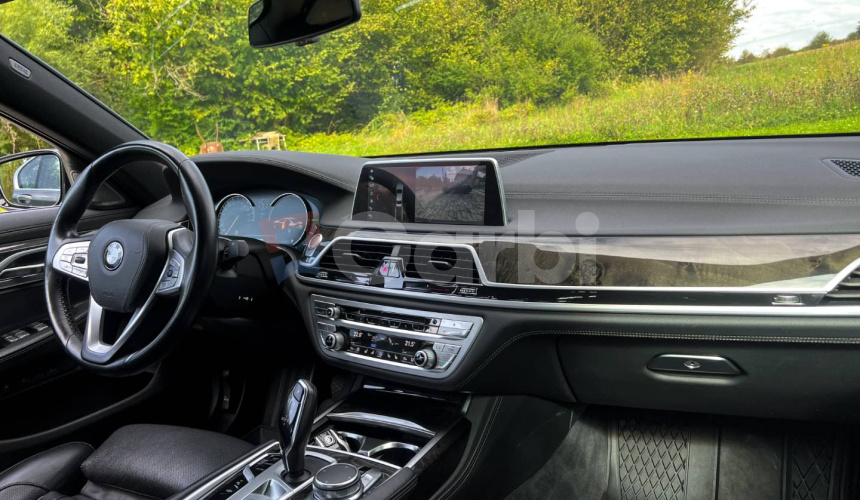 BMW Rad 7 740d xDrive A/T