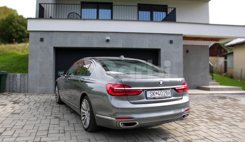 BMW Rad 7 740d xDrive A/T