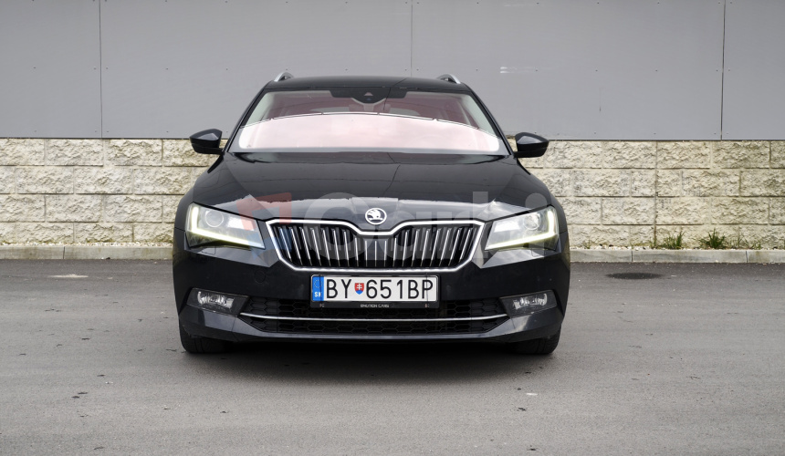 Škoda Superb Combi 2.0 TDI 4x4 DSG 140kW Elegance