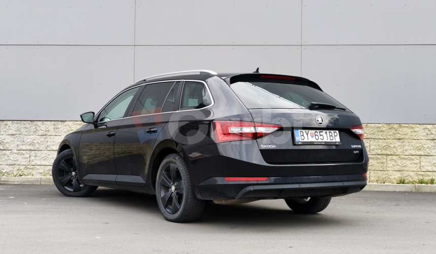 Škoda Superb Combi 2.0 TDI 4x4 DSG 140kW Elegance