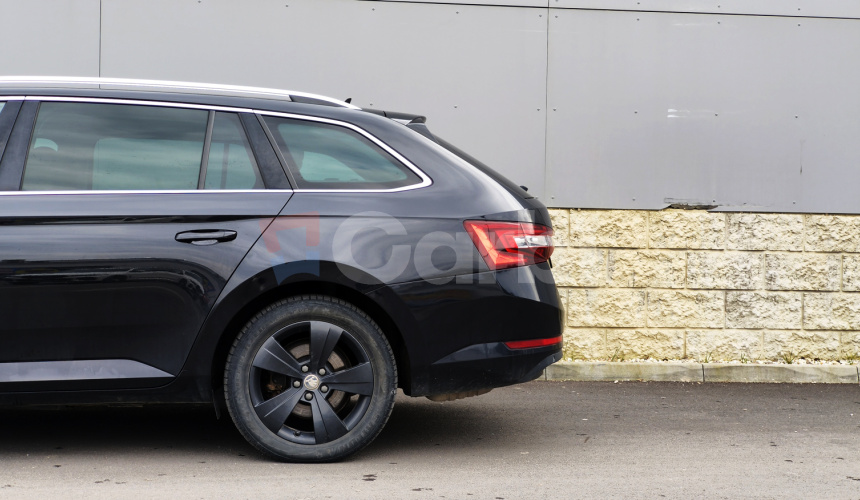 Škoda Superb Combi 2.0 TDI 4x4 DSG 140kW Elegance