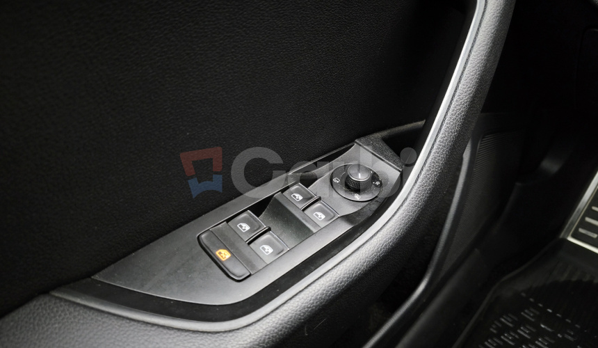 Škoda Superb Combi 2.0 TDI 4x4 DSG 140kW Elegance