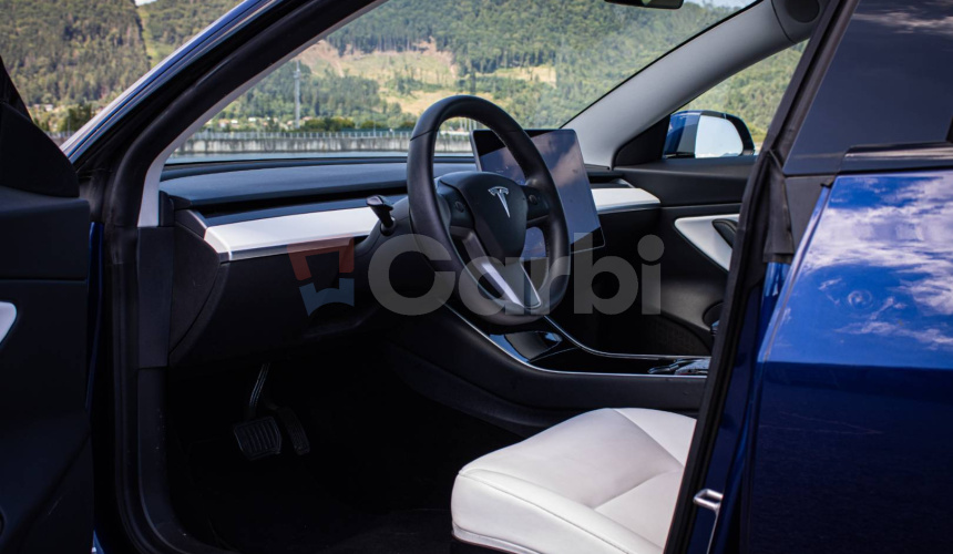 Tesla Model 3 Long Range 4x4 Premium Sound, Biely interiér, odpočet DPH