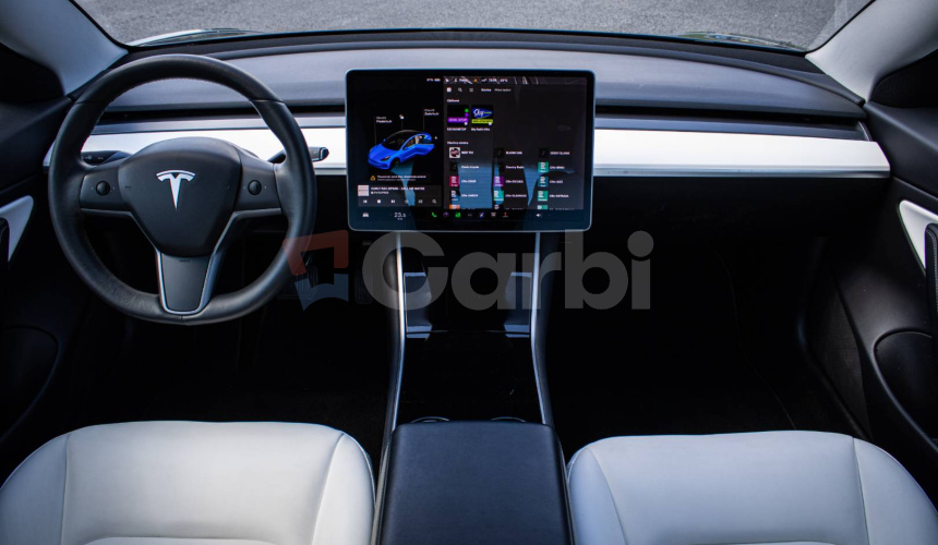 Tesla Model 3 Long Range 4x4 Premium Sound, Biely interiér, odpočet DPH