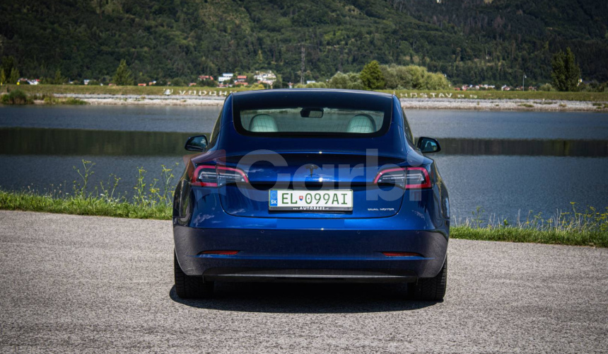 Tesla Model 3 Long Range 4x4 Premium Sound, Biely interiér, odpočet DPH