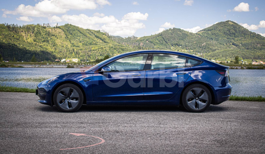 Tesla Model 3 Long Range 4x4 Premium Sound, Biely interiér, odpočet DPH