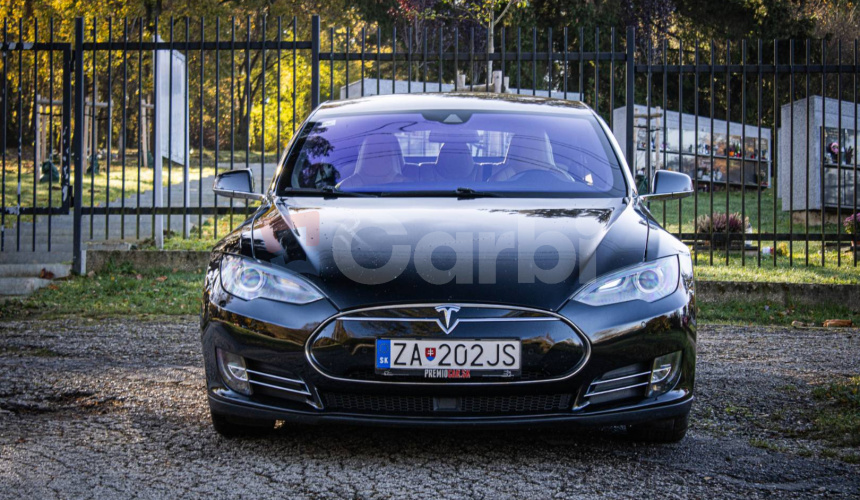 Tesla Model S 70d AWD, Free supercharger, CCS 2 adaptér, po servise