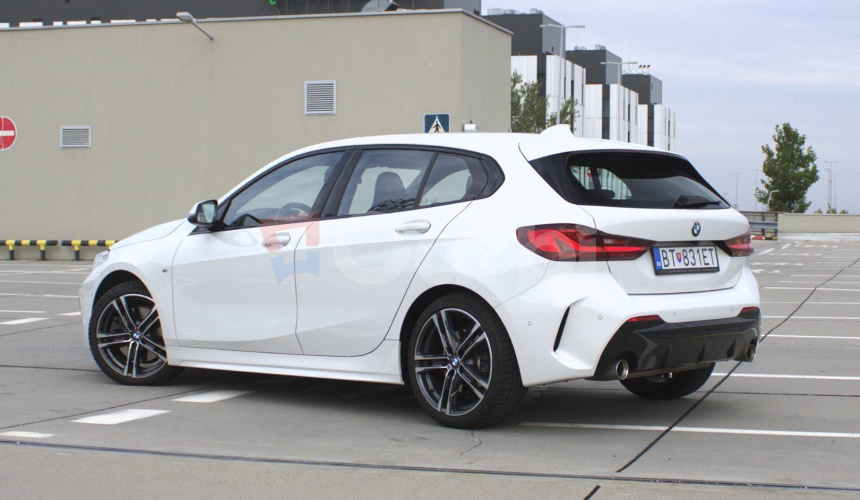 BMW Rad 1 120i 131kw, AT7, M paket