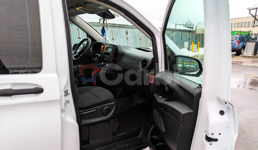 Mercedes-Benz Vito Tourer 111 BlueTEC kompakt Base