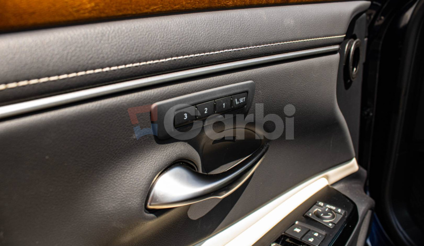 Lexus ES ES300H Prestige Top