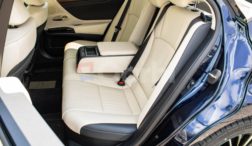 Lexus ES ES300H Prestige Top