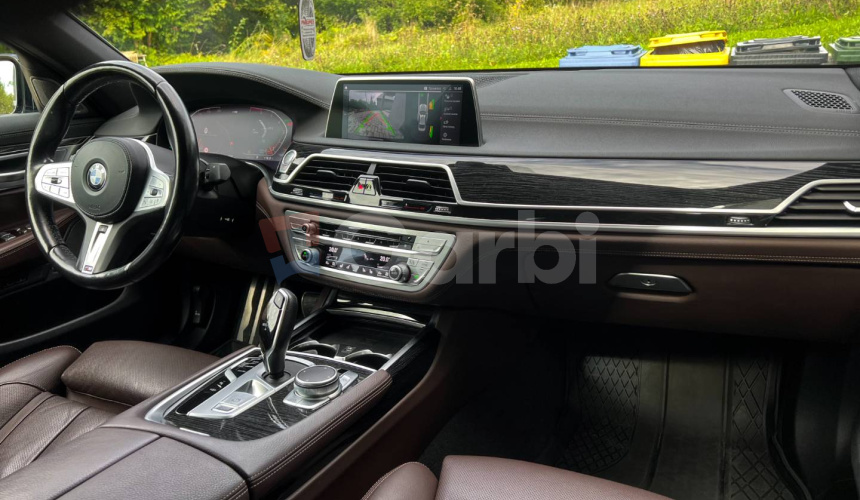BMW Rad 7 750i xDrive A/T