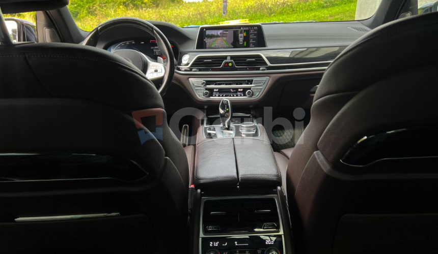 BMW Rad 7 750i xDrive A/T