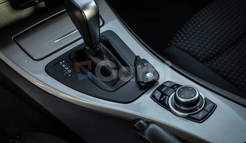 BMW Rad 3 Touring 320d 184k xDrive A/T