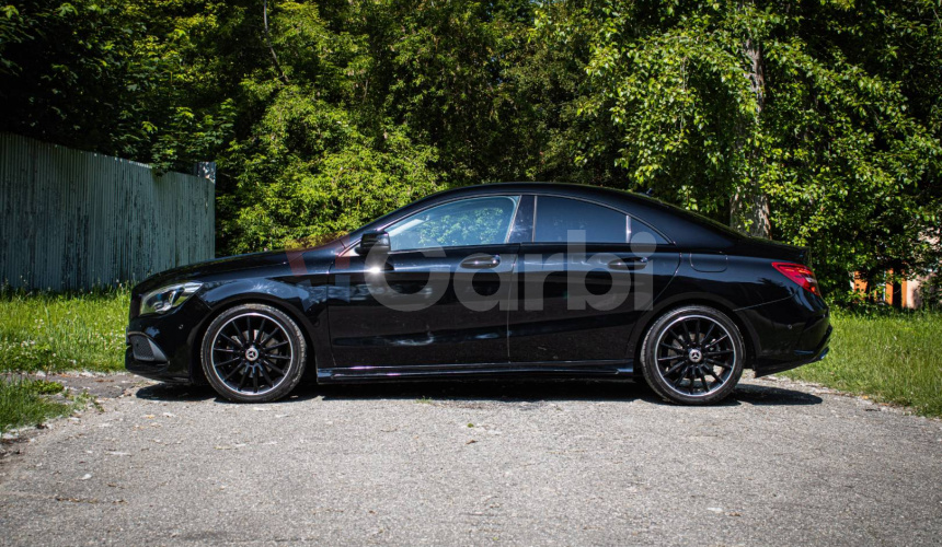 Mercedes-Benz CLA Kupé 180 AMG Line, Slovenské, Night package, Keylles, Apple car play, Kamera