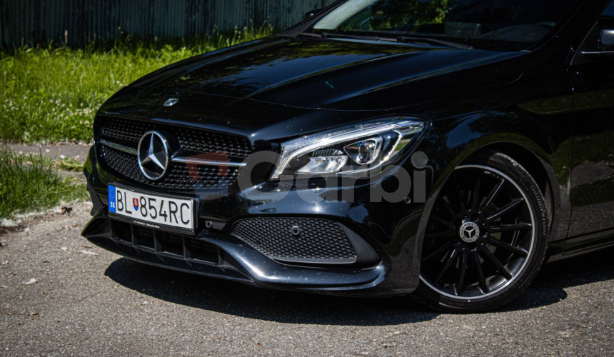 Mercedes-Benz CLA Kupé 180 AMG Line, Slovenské, Night package, Keylles, Apple car play, Kamera