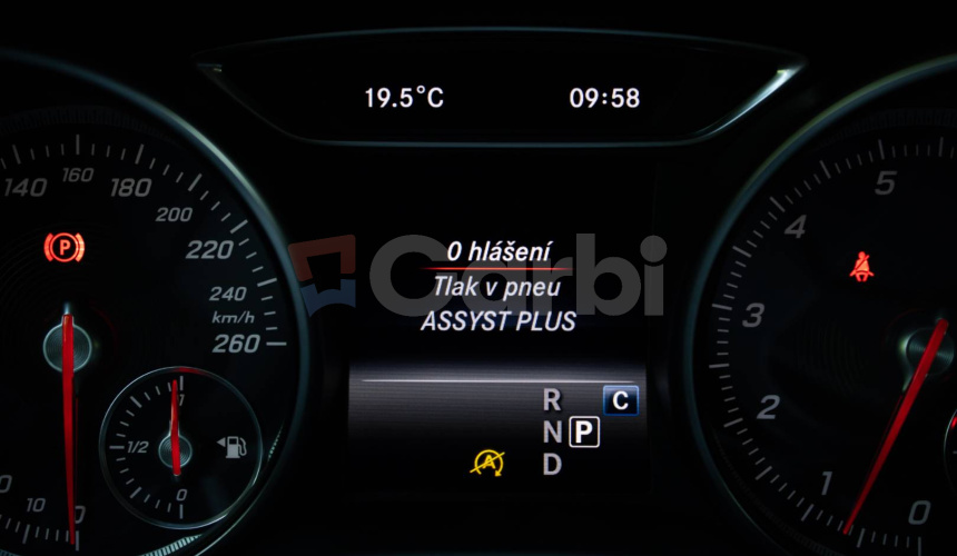 Mercedes-Benz CLA Kupé 180 AMG Line, Slovenské, Night package, Keylles, Apple car play, Kamera