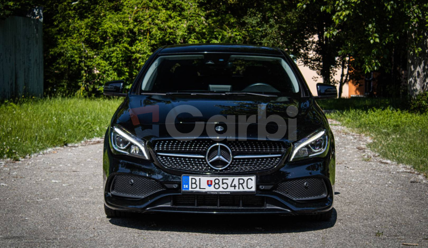 Mercedes-Benz CLA Kupé 180 AMG Line, Slovenské, Night package, Keylles, Apple car play, Kamera