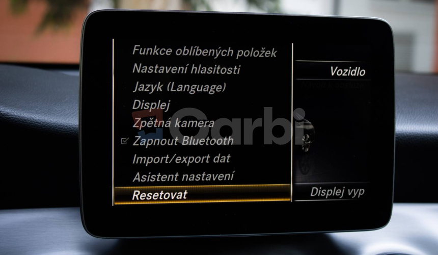 Mercedes-Benz CLA Kupé 180 AMG Line, Slovenské, Night package, Keylles, Apple car play, Kamera