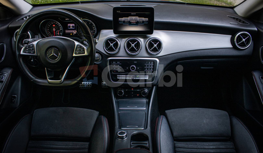 Mercedes-Benz CLA Kupé 180 AMG Line, Slovenské, Night package, Keylles, Apple car play, Kamera