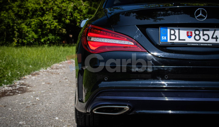Mercedes-Benz CLA Kupé 180 AMG Line, Slovenské, Night package, Keylles, Apple car play, Kamera
