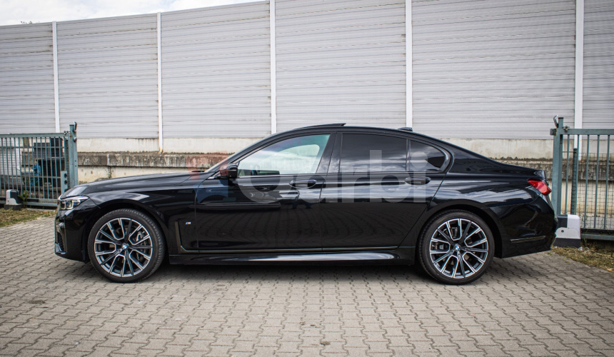 BMW 730d xDrive MSport, Laser, Webasto, Masáž 4x, DPH