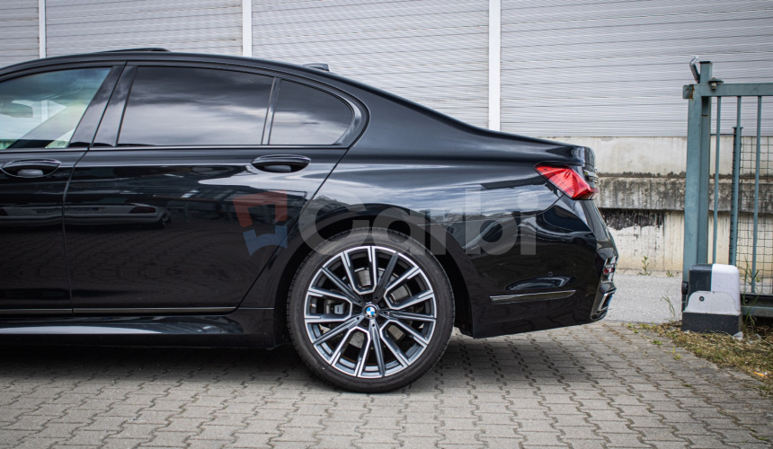 BMW 730d xDrive MSport, Laser, Webasto, Masáž 4x, DPH