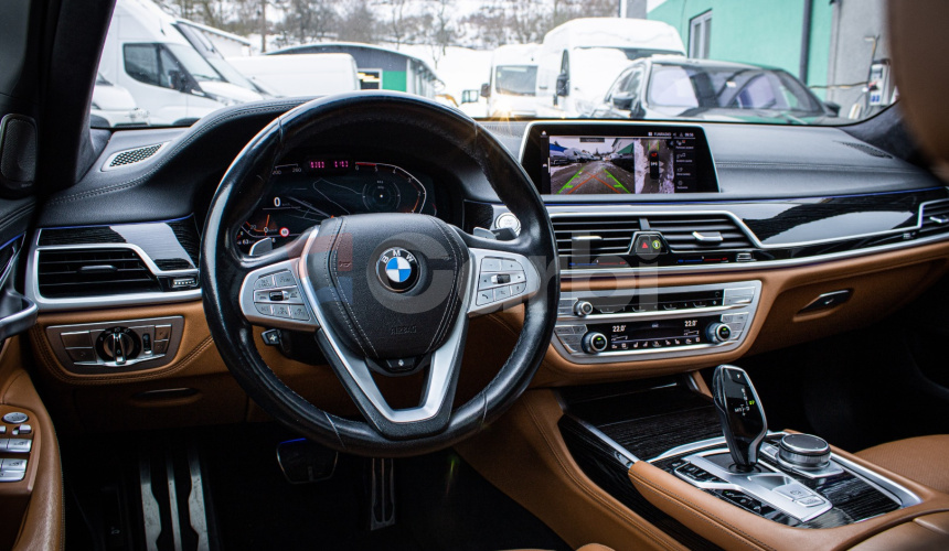 BMW 730d xDrive MSport, Laser, Webasto, Masáž 4x, DPH