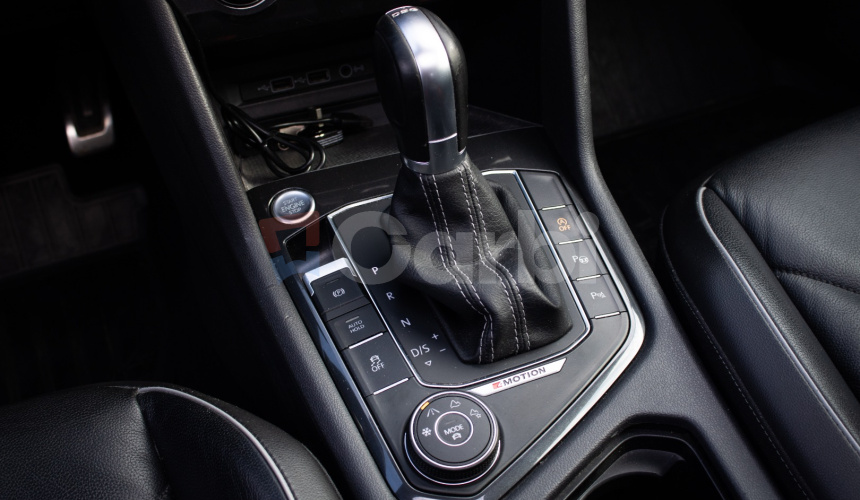 Volkswagen Tiguan 2.0 BiTDI 176 kW 4Motion DSG RLine, Webasto, Dynaudio, Pano, Matrix,HUD