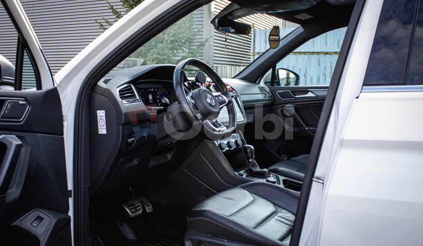 Volkswagen Tiguan 2.0 BiTDI 176 kW 4Motion DSG RLine, Webasto, Dynaudio, Pano, Matrix,HUD
