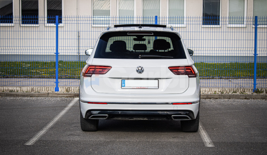 Volkswagen Tiguan 2.0 BiTDI 176 kW 4Motion DSG RLine, Webasto, Dynaudio, Pano, Matrix,HUD