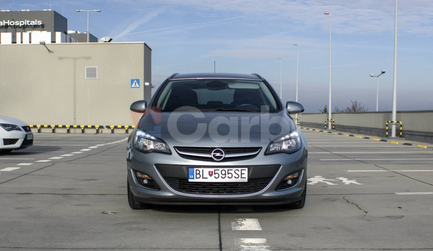 Opel Astra Sport Tourer ST 1.4 Turbo 140k Cosmo