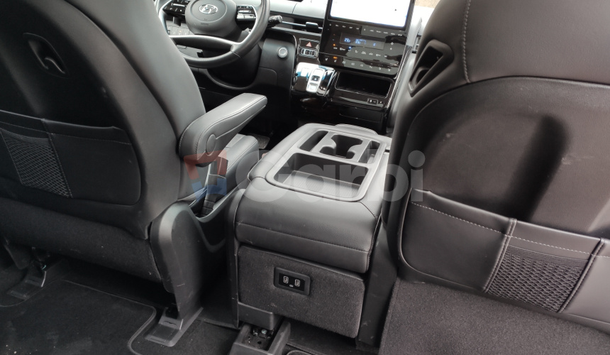 Hyundai STARIA 2.2 CRDi Premium A/T