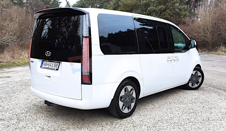 Hyundai STARIA 2.2 CRDi Premium A/T