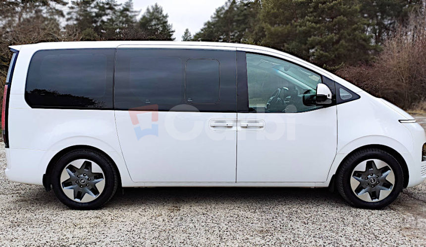 Hyundai STARIA 2.2 CRDi Premium A/T