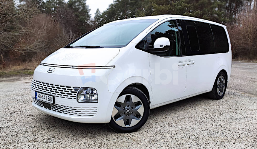 Hyundai STARIA 2.2 CRDi Premium A/T